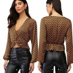 MINKPINK (Revolve) Kiri Twist Top Medium